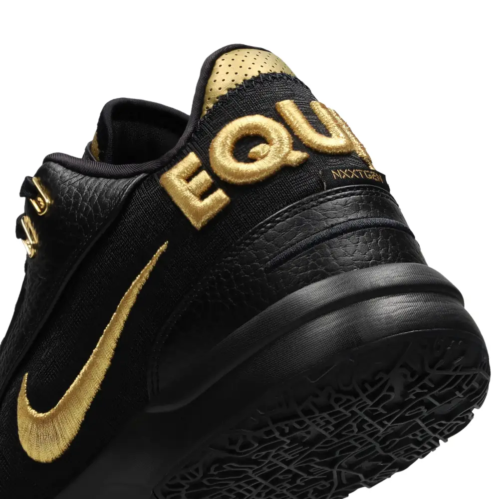 Nike Zoom Vomero 5  Men 