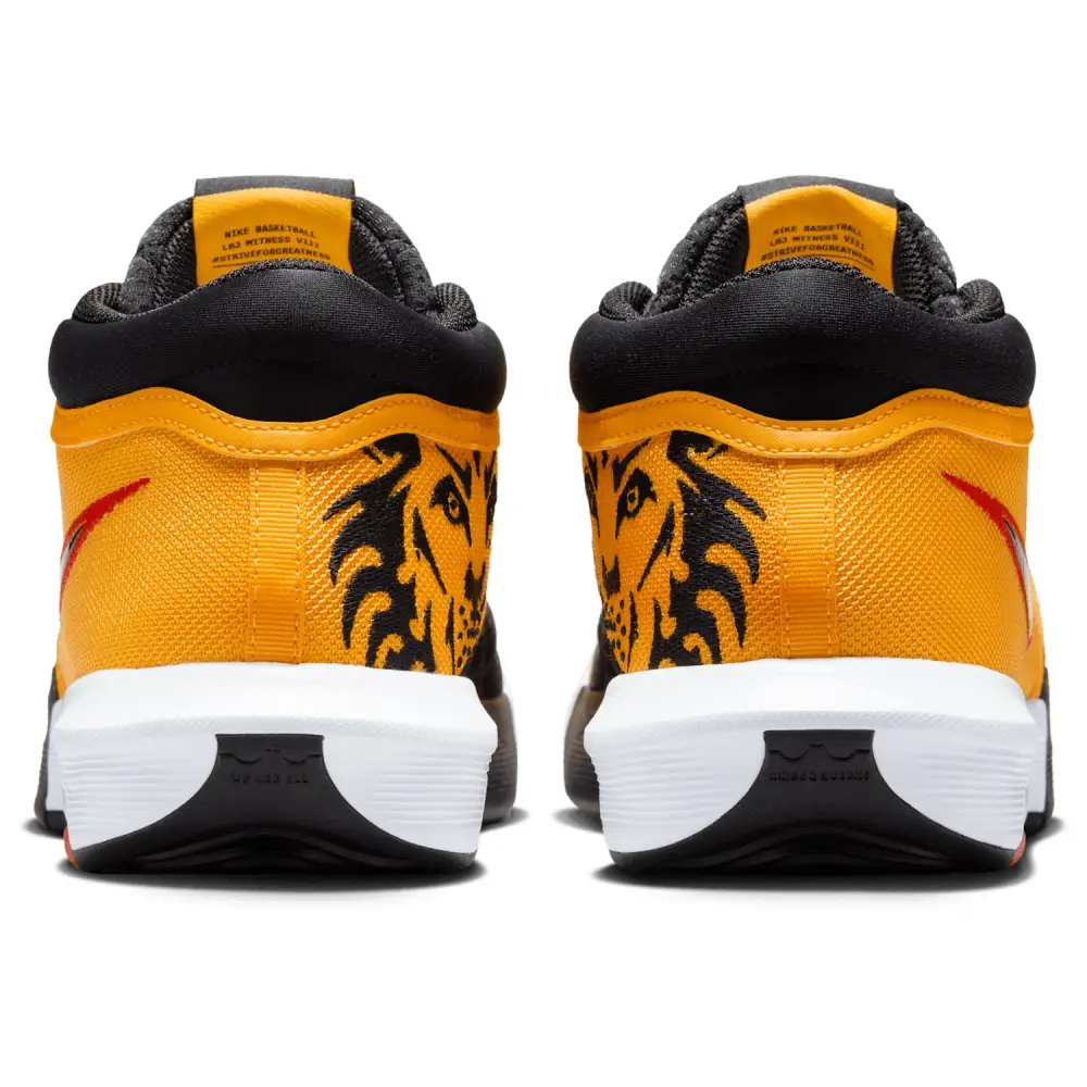 Nike Lebron Witness Viii  Men 