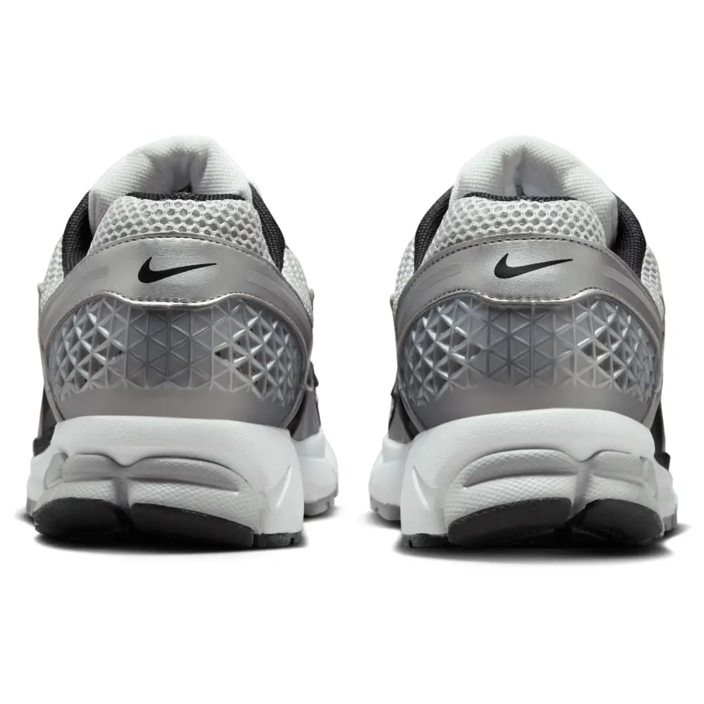 Nike Zoom Vomero 5  Men 
