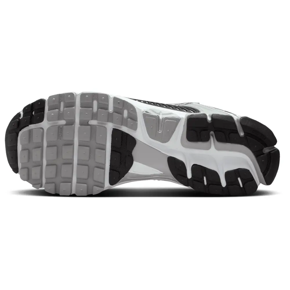 Nike Zoom Vomero 5  Men 