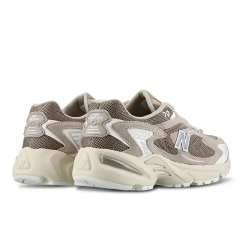 New Balance 725  Men 