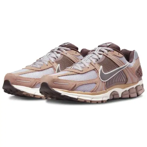 Nike Zoom Vomero 5  Men 