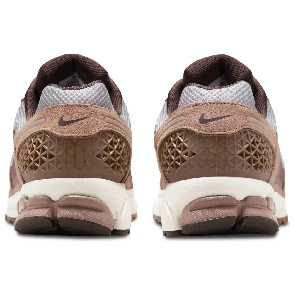 Nike Zoom Vomero 5  Men 