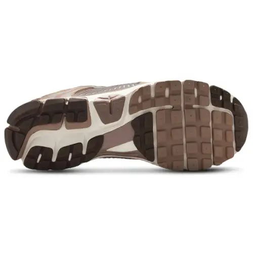 Nike Zoom Vomero 5  Men 