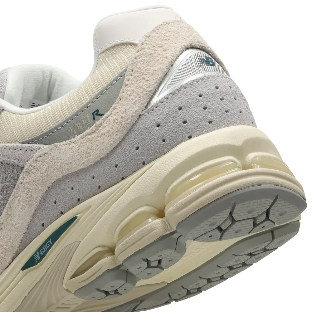 New Balance 2002R  Men 