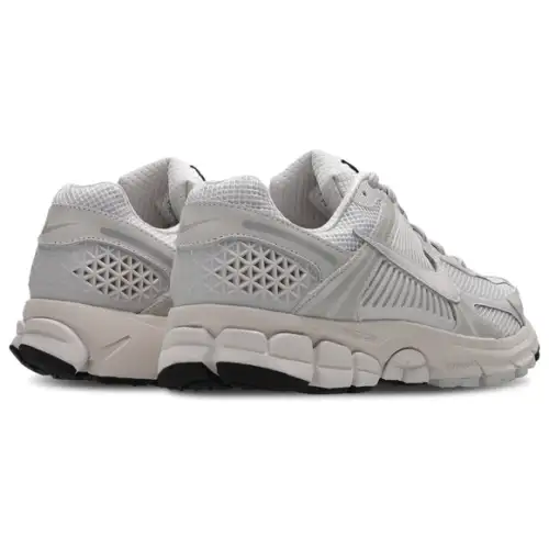 Nike Zoom Vomero 5  Men 