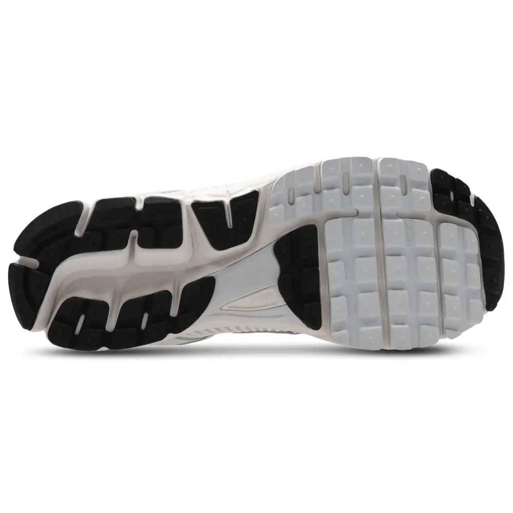 Nike Zoom Vomero 5  Men 