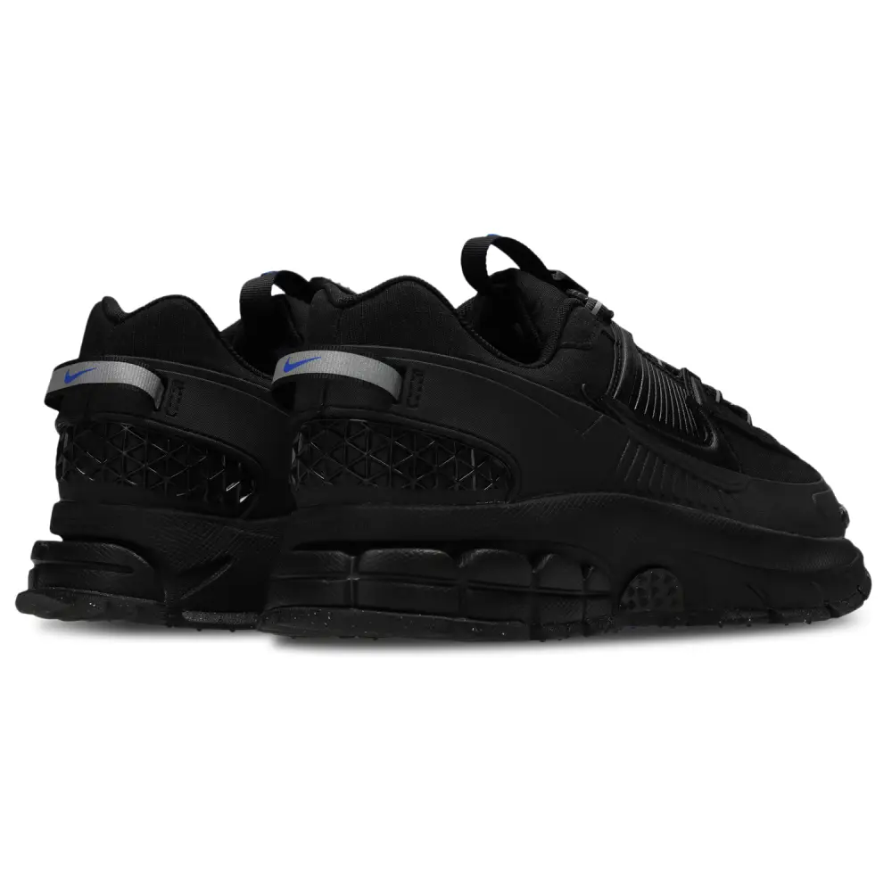 Nike Zoom Vomero Roam  Men 