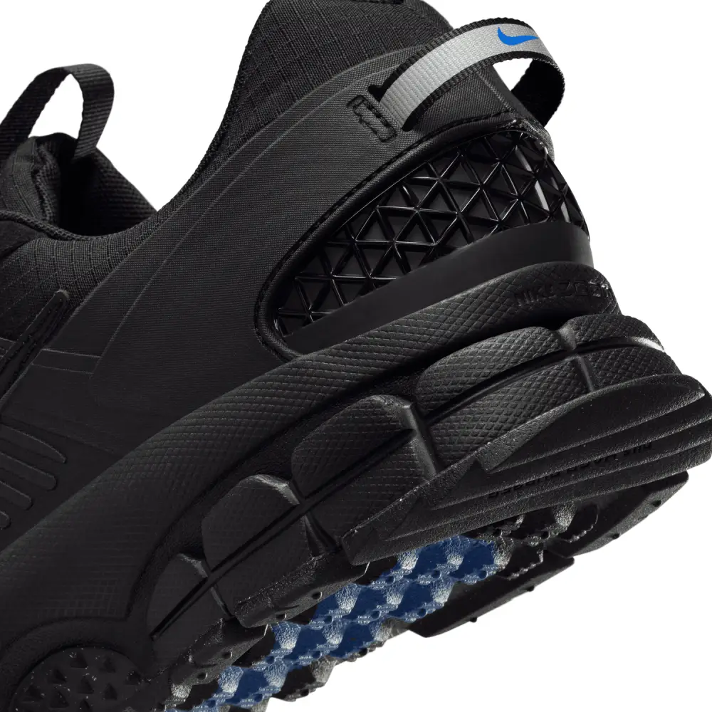 Nike Zoom Vomero Roam  Men 