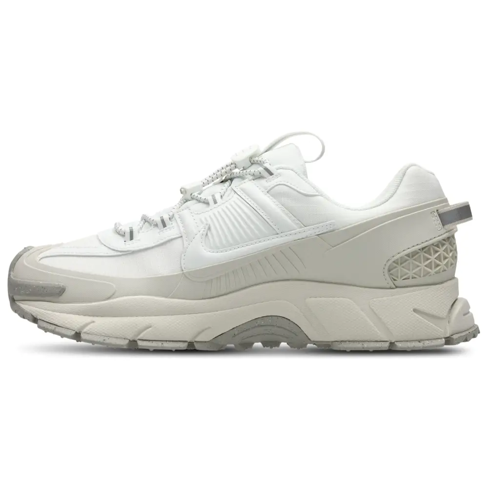 Nike Zoom Vomero Roam  Men 