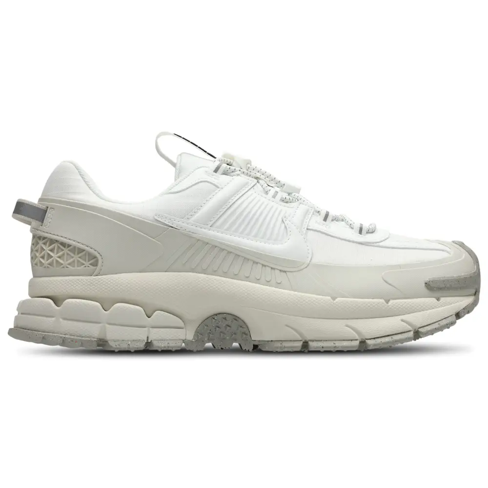 Nike Zoom Vomero Roam  Men 