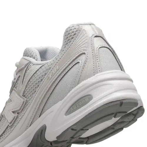 New Balance 740  Men 
