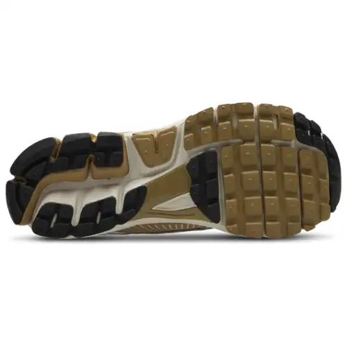 Nike Zoom Vomero 5  Men 