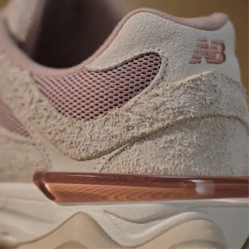 New Balance 9060  Men 