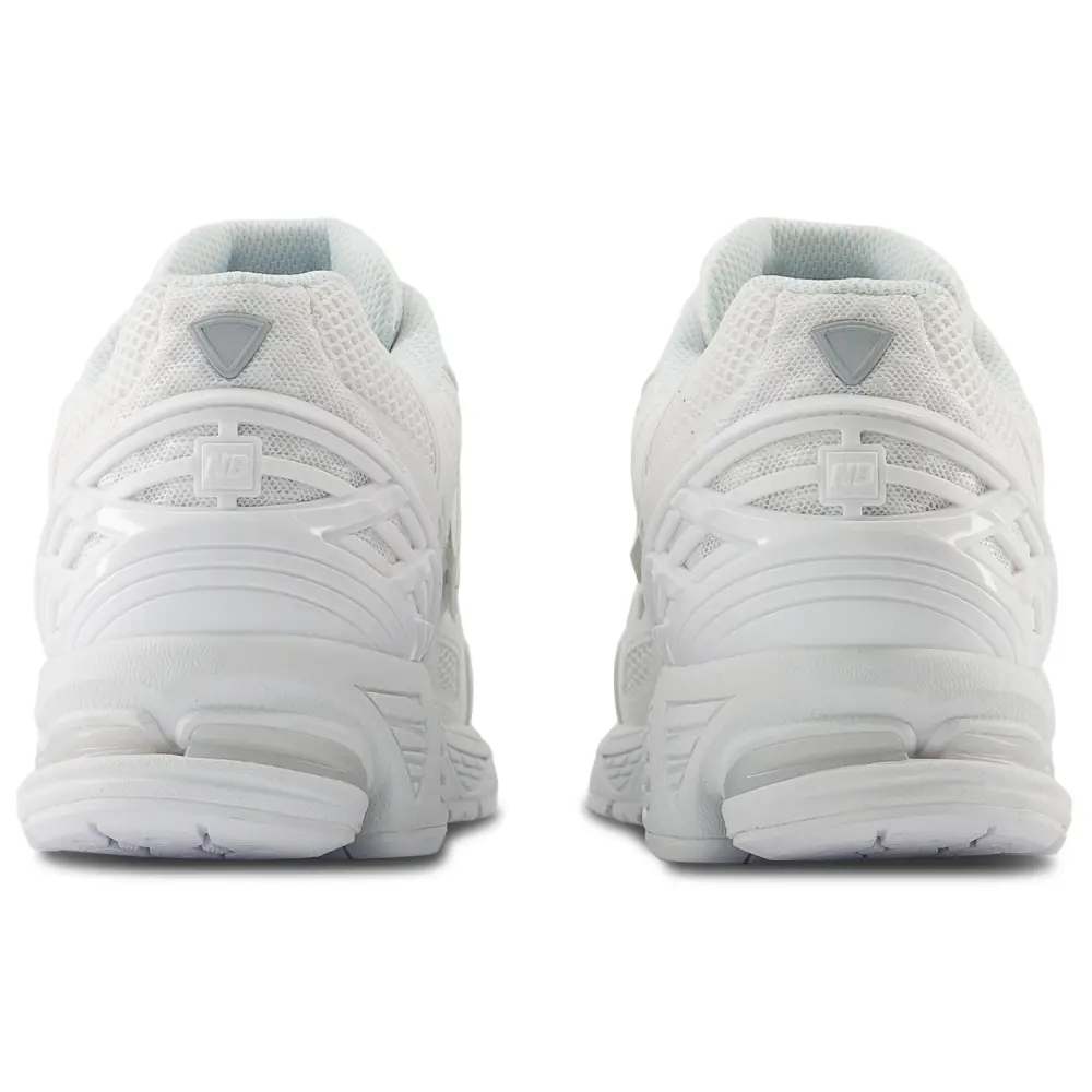 New Balance 2002R  Men 