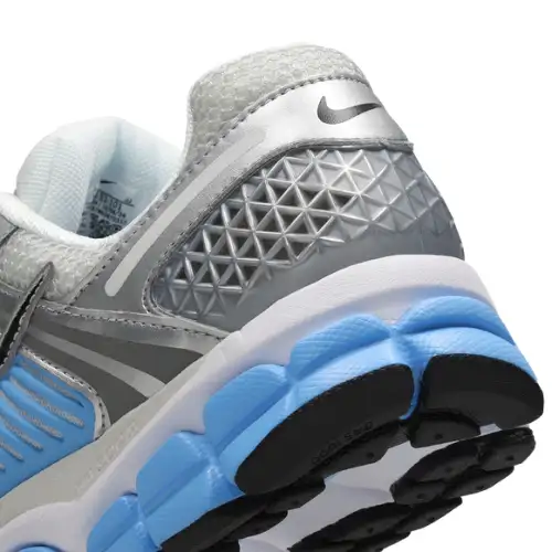 Nike Zoom Vomero 5  Men 