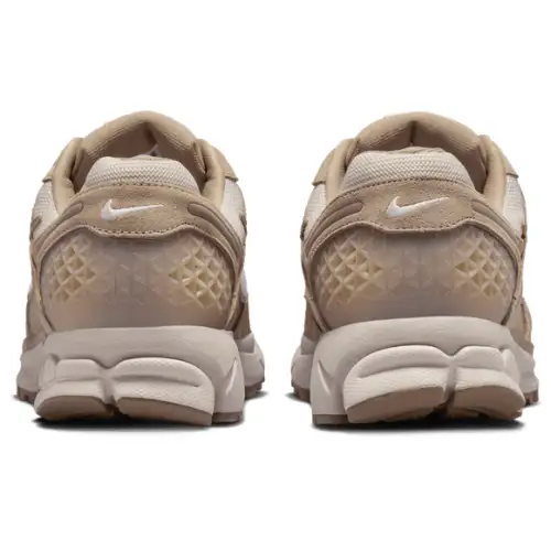 Nike Zoom Vomero 5  Men 