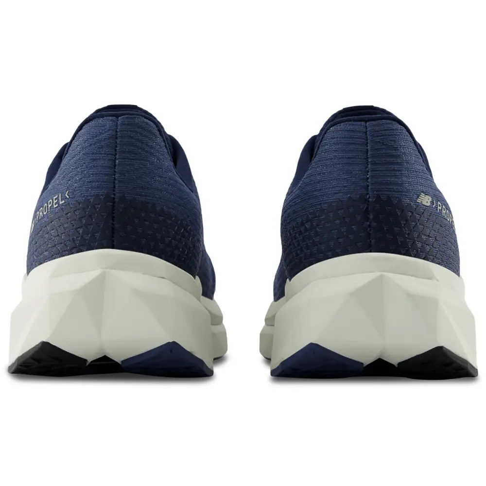 New Balance Fuelcell Propel V5  Women 
