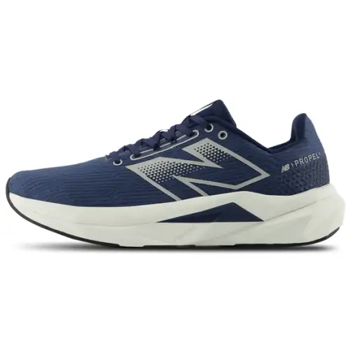 New Balance Fuelcell Propel V5  Men 