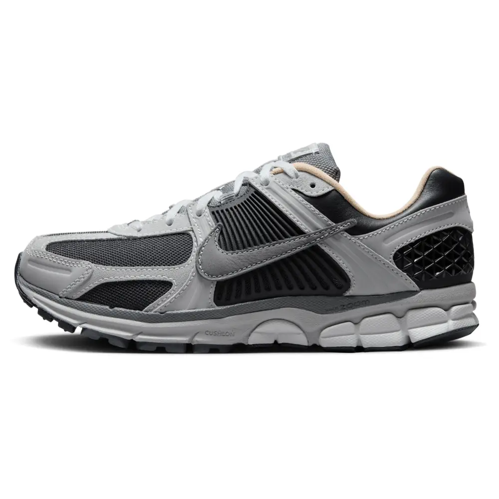 Nike Zoom Vomero 5  Men 