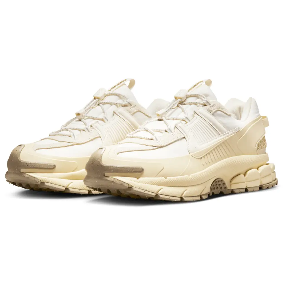 Nike Zoom Vomero Roam  Men 
