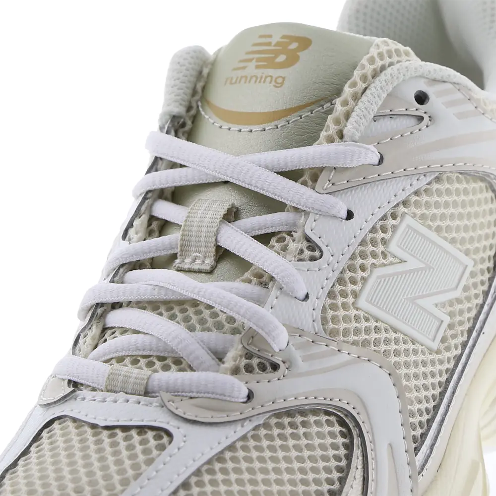 New Balance 530  Women 