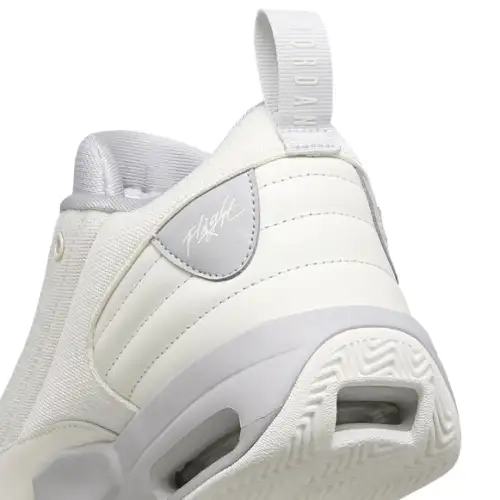 Jordan Max Aura Women