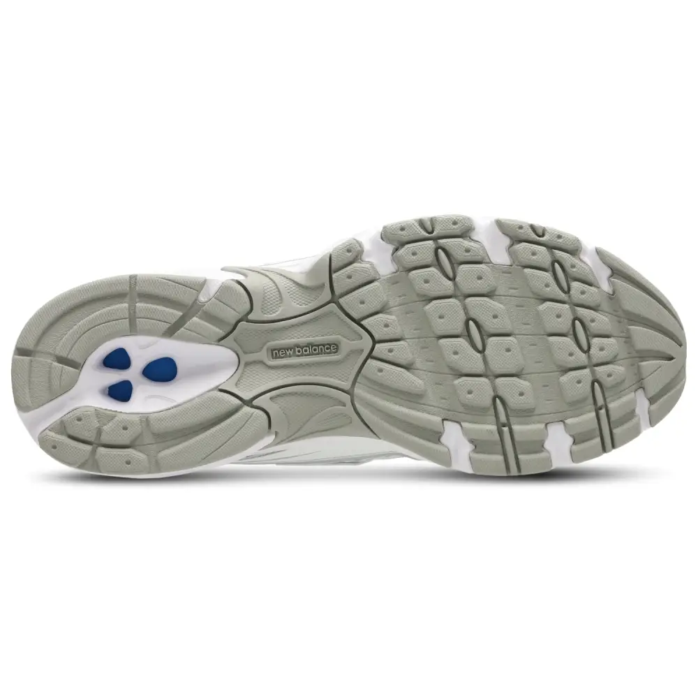 New Balance 740  Women 