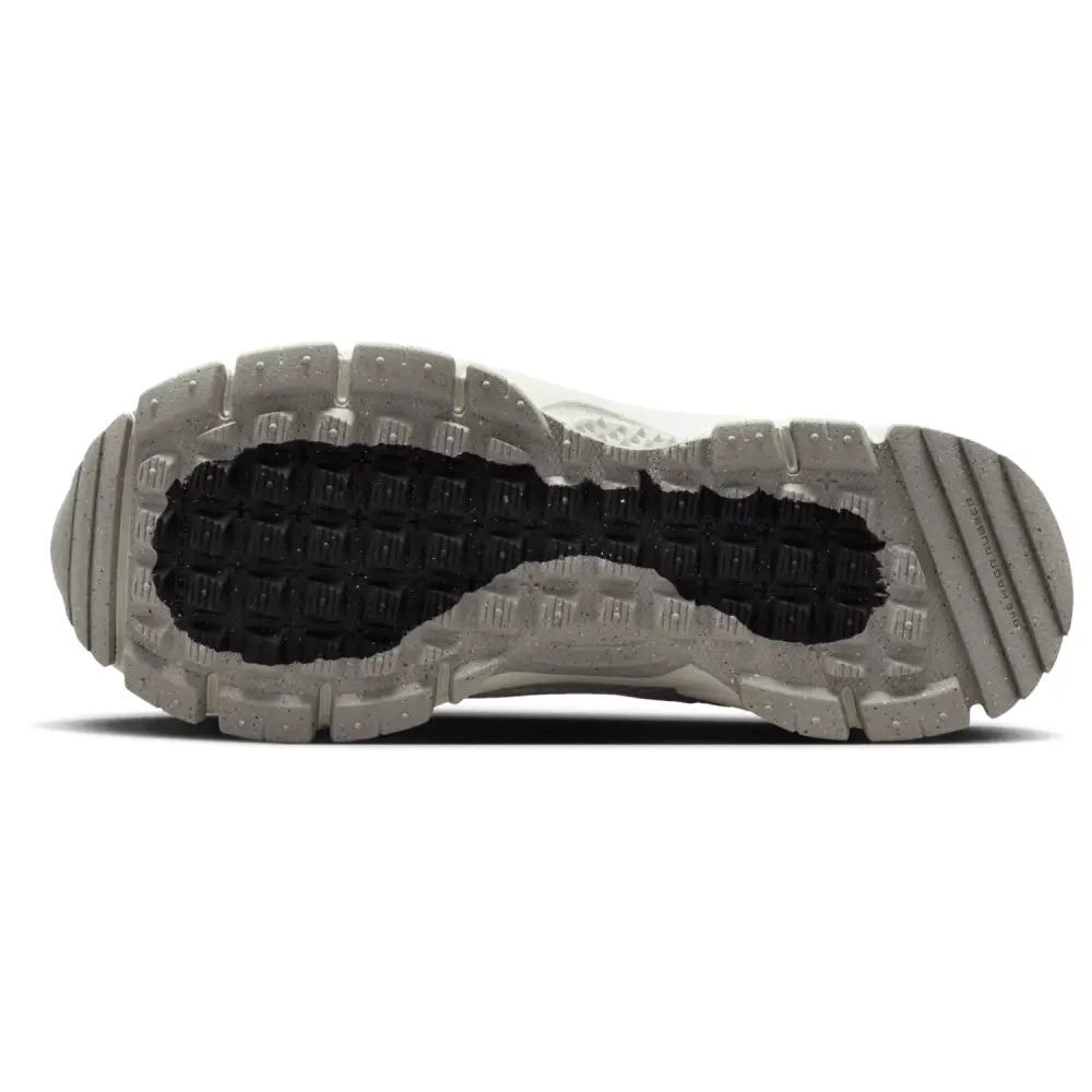Nike Zoom Vomero Roam  Women 