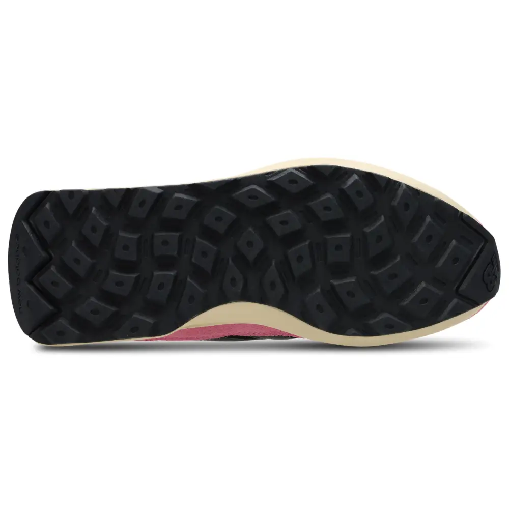 New Balance 370  Women 