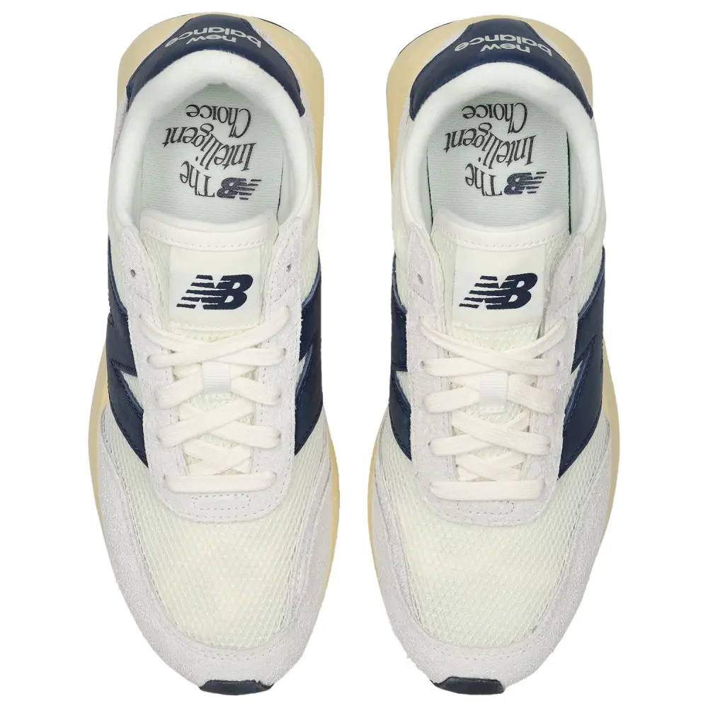 New Balance 370  Women 