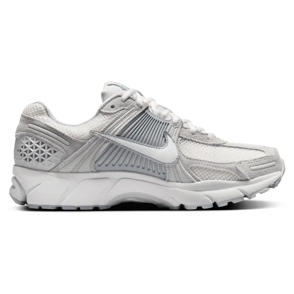 Nike Zoom Vomero 5  Women 