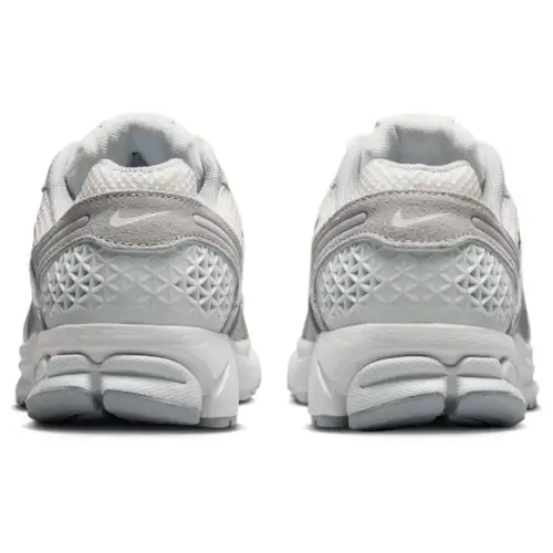 Nike Zoom Vomero 5 Women