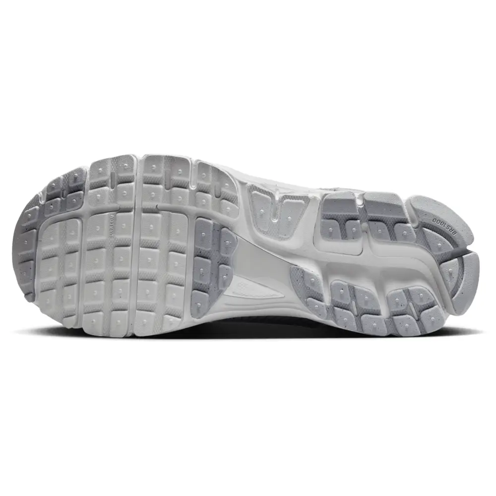 Nike Zoom Vomero 5  Women 