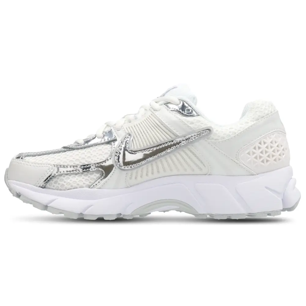 Nike Zoom Vomero 5  Women 