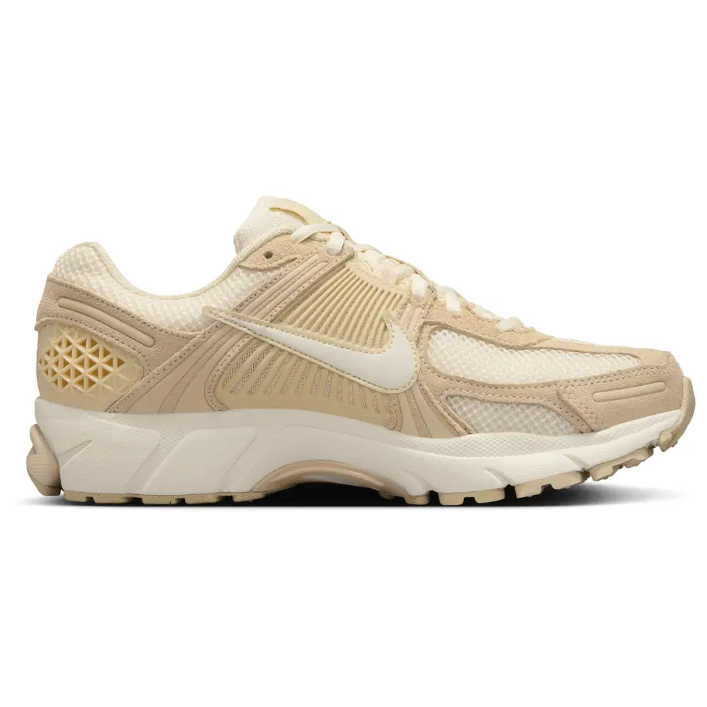 Nike Zoom Vomero 5  Women 