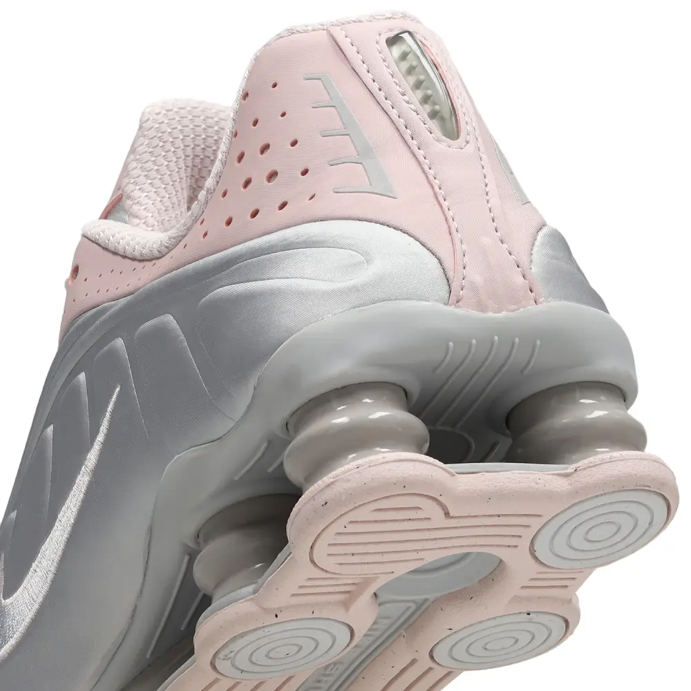 Nike Shox R4  Women 