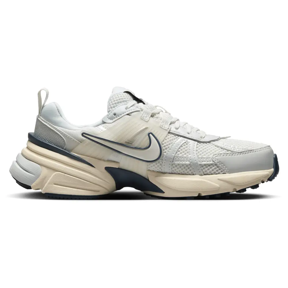 Nike V2k Run  Women 