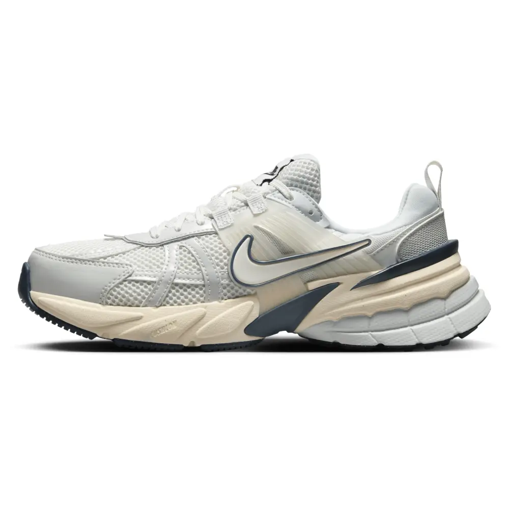 Nike V2k Run  Women 