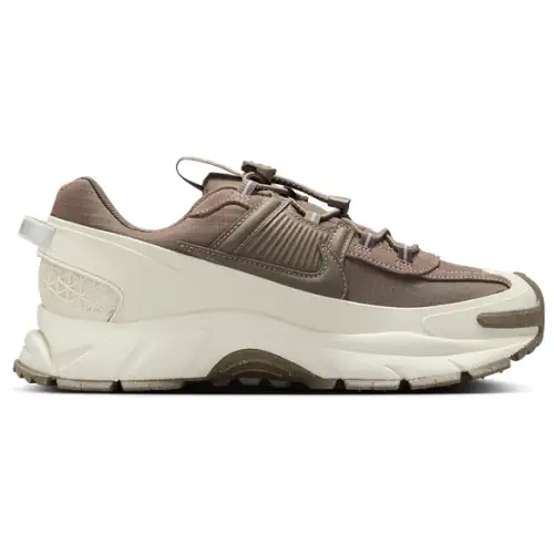 Nike Zoom Vomero Roam  Women