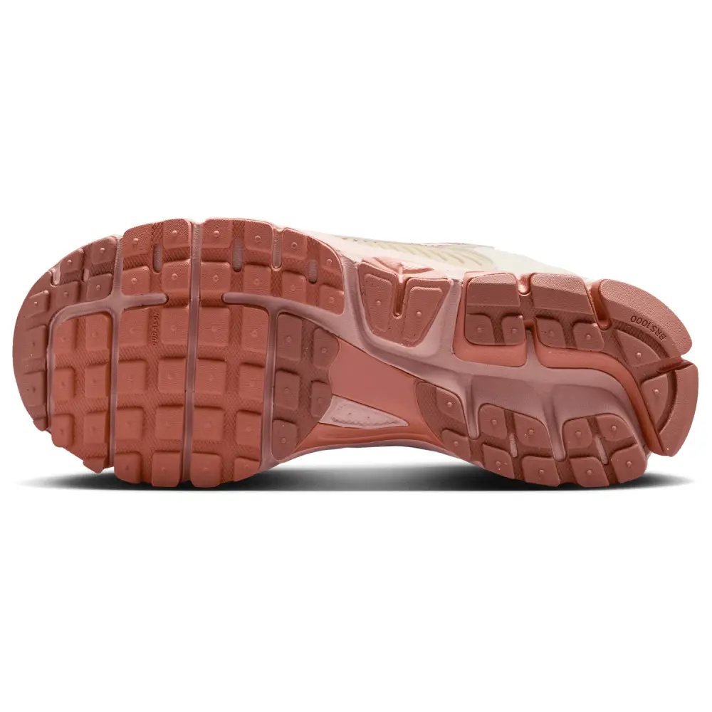 Nike Zoom Vomero 5  Women 