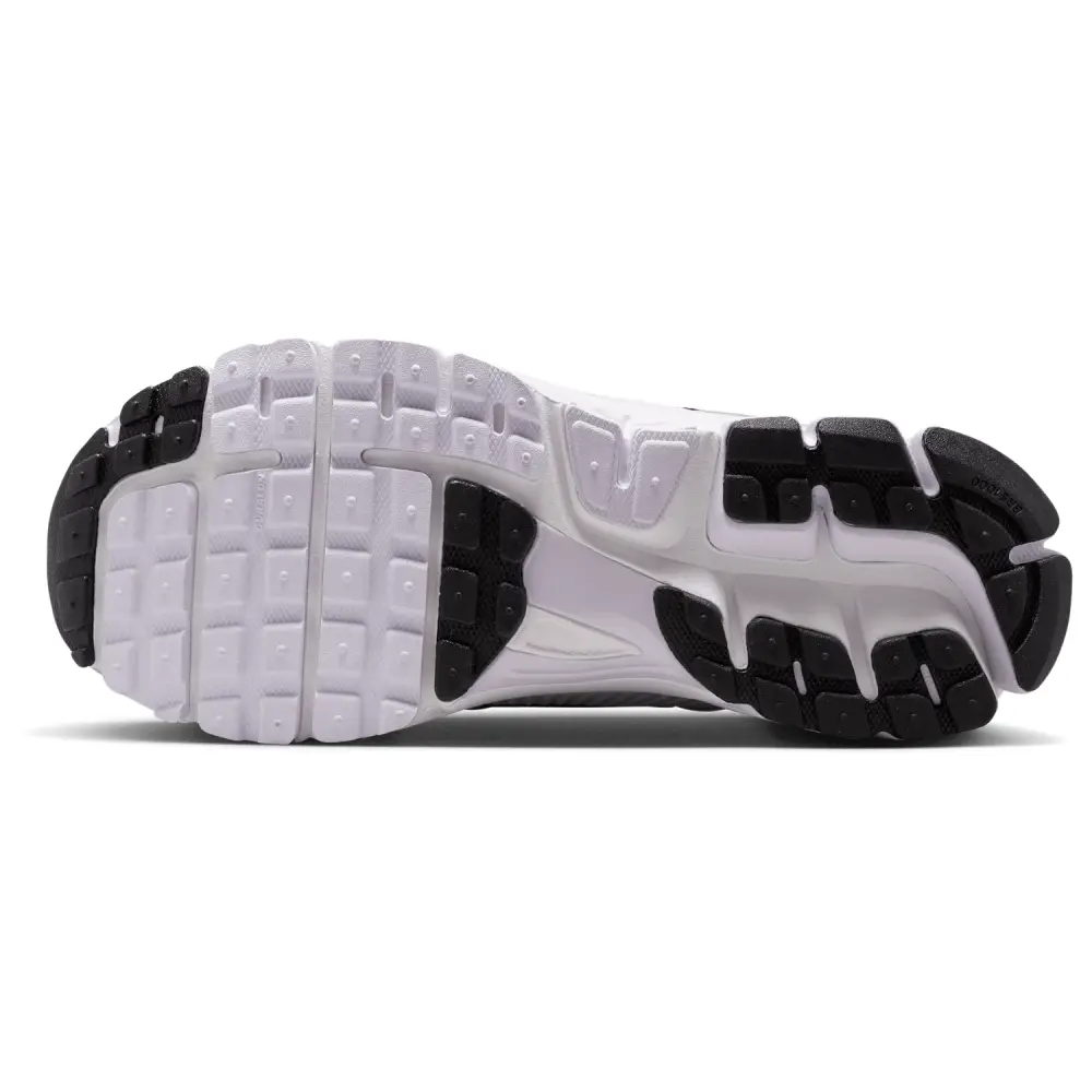 Nike Zoom Vomero 5  Women 