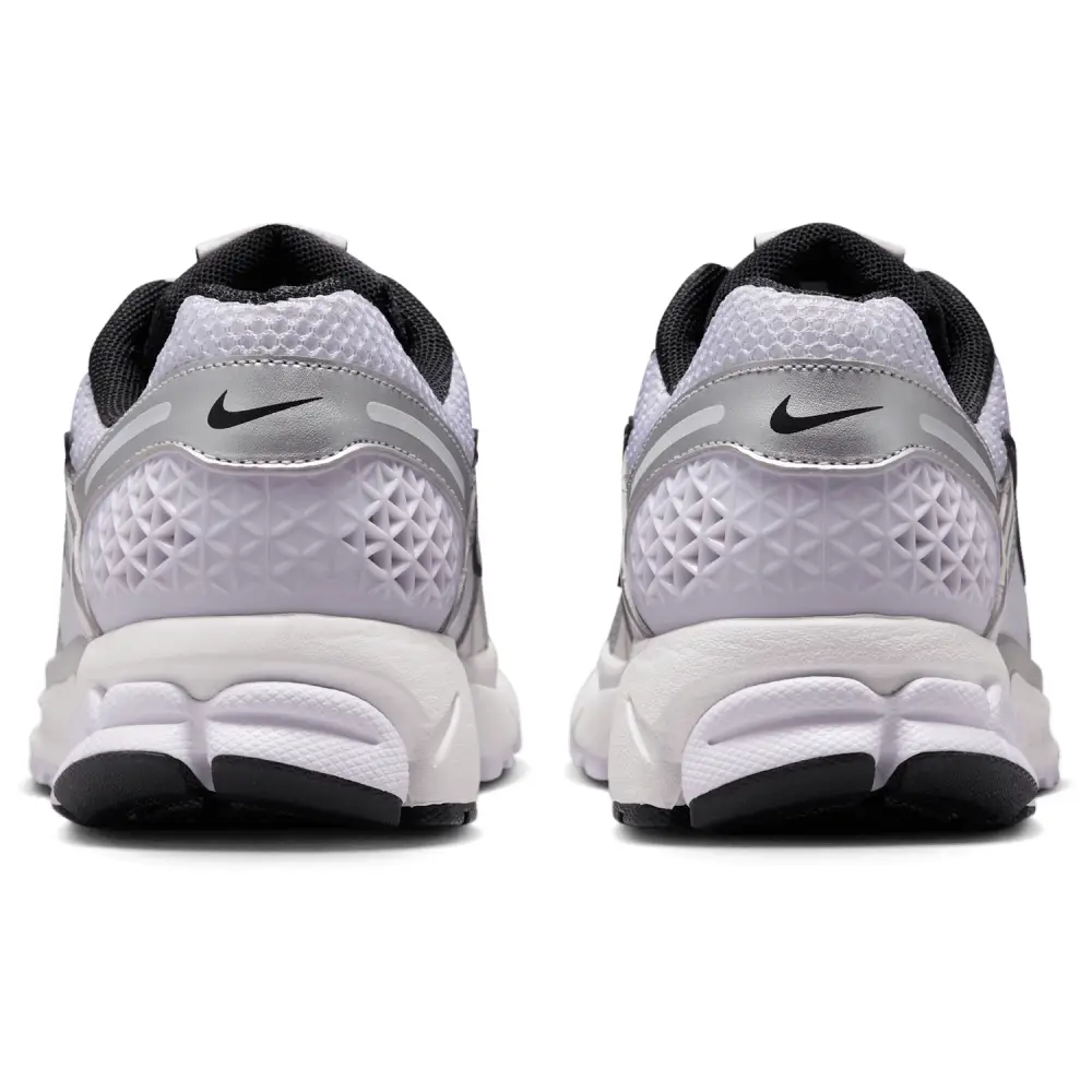 Nike Zoom Vomero 5  Women 
