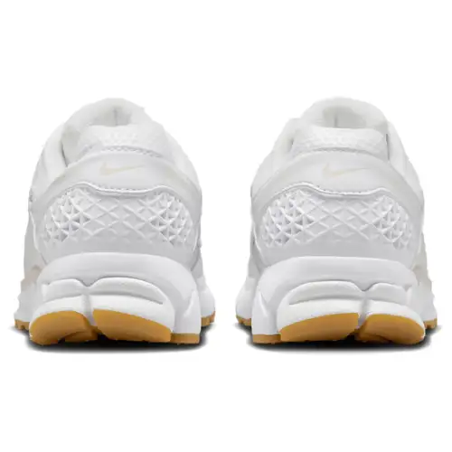Nike Zoom Vomero 5  Women 