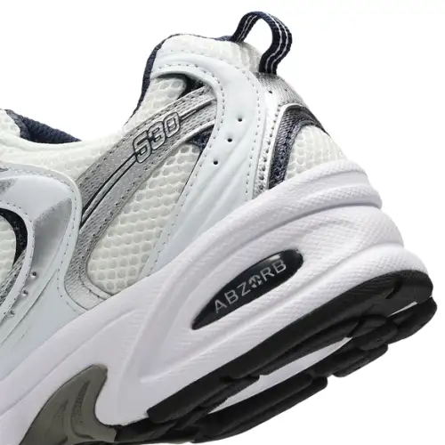 New Balance 530  Women 