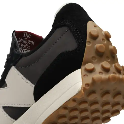 New Balance 327  Women 
