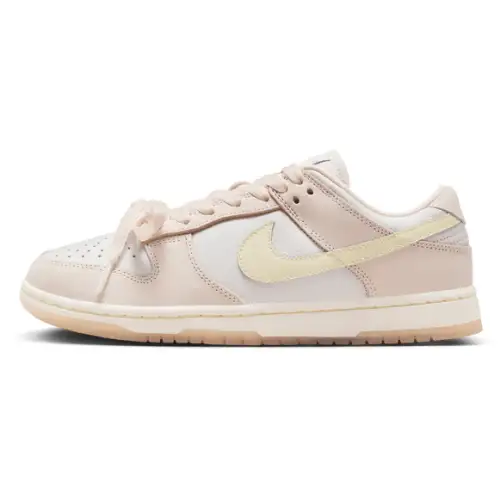 Nike Dunk Low  Women 