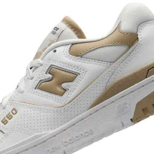 New Balance 550  Women 