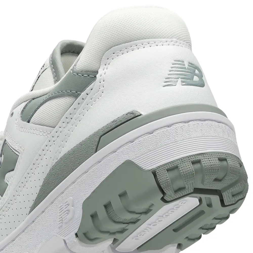 New Balance 550  Women 
