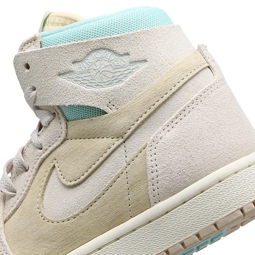 Jordan 1 Mid  Women 